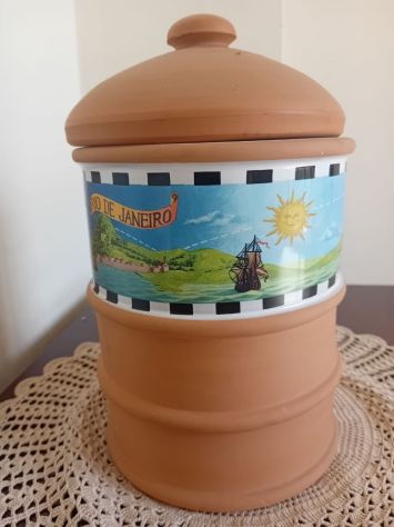 Vaso decorativo in terracotta