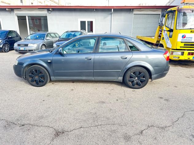 Audi A4 2.5 V6 TDI - Foto 6