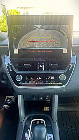 Toyota Corolla Cross 2.0 Hybrid 197 CV E-CVT Lounge - Foto 8