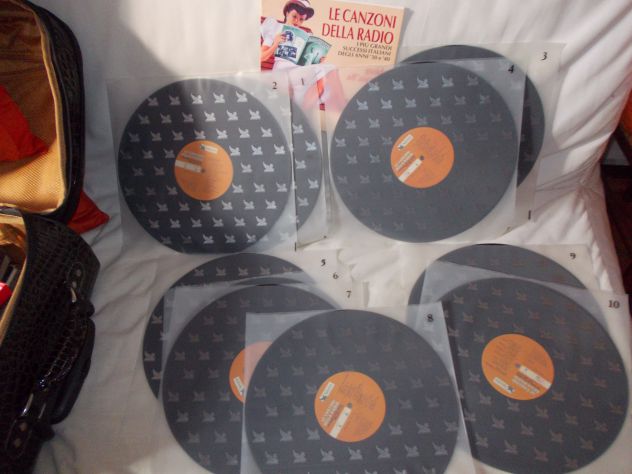 Cofanetto con 10 dischi in vinile - Foto 2