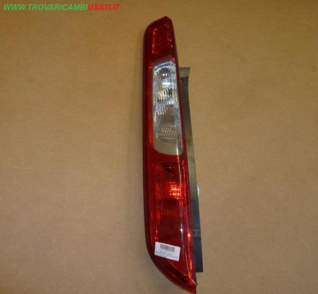 FANALE POST.D. FORD FOCUS (CAP) 3p / 5p / Style Wagon  Parti elettriche  Fanaleria  Fanali  Fanale post. sx. FORD - FOCUS - 01-12-2004 - 01-02-2008