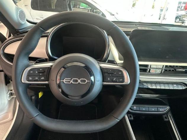 FIAT 600 Hybrid 100 CV DCT MHEV La Prima - Foto 6