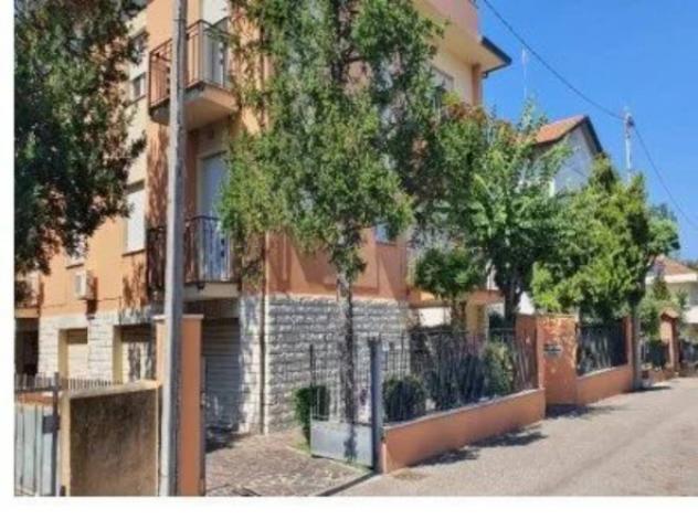 Immobile in asta di 147 m² con più di 5 locali e box auto in vendita a Rimini - Foto 4