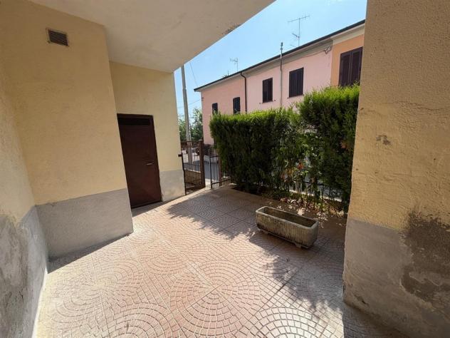 va185 - casa indipendente libera subito: 4 locali, servizi doppio box e picola area esterna recintata - Foto 19