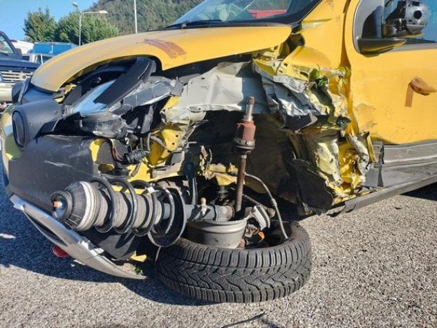FIAT Panda Cross 0.9 TwinAir Turbo 85cv E6d-T. Cross 4x4 - Foto 3