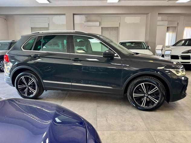 Volkswagen Tiguan 2.0 TDI 150cv DSG Elegance 2023 - Foto 8