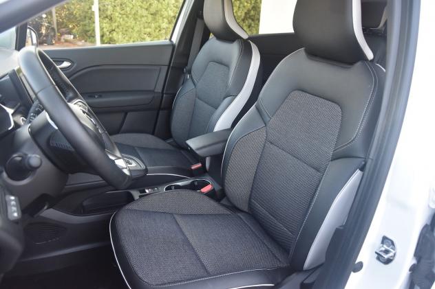 Renault Captur Plug-in Hybrid E-Tech 160cv Intens - Foto 8