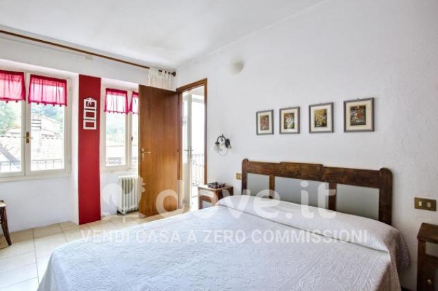 Appartamento di 200 m² con 5 locali in vendita a Casalzuigno - Foto 7