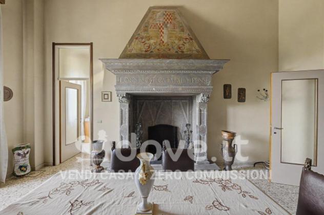Palazzo / Stabile di 2800 m² con più di 5 locali in vendita a Leggiuno - Foto 2