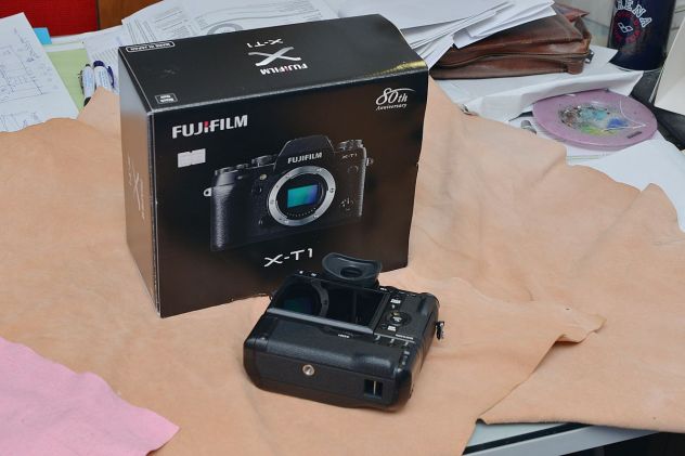 Fujifilm X-T1 con VG-XT1 NUOVISSIMA + due batterie nuove - Foto 7