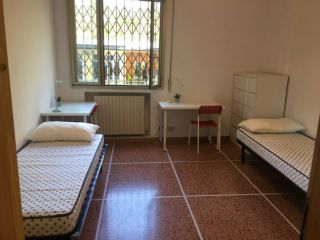Saragozza - Camera doppia per studenti, 315€