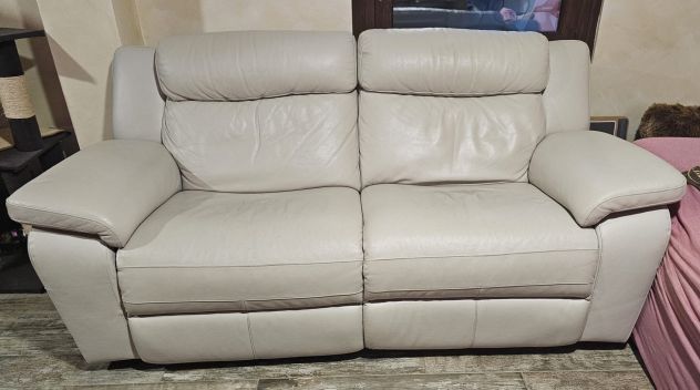 Divano in pelle Poltrone e Sofà