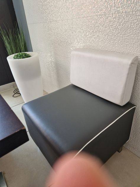 Divanetti singoli per arredo bar su ordinazione - Foto 4