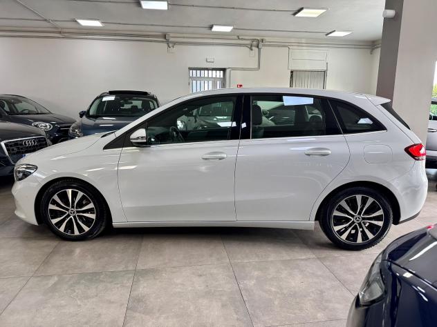 Mercedes B 180 d Automatic Sport Plus 10/2022 - Foto 4