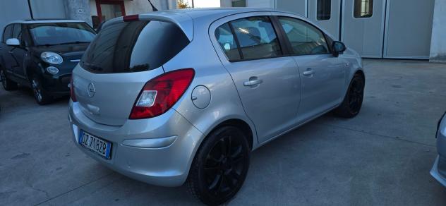 Opel Corsa 1.4 16V 5 porte Cosmo - Foto 7