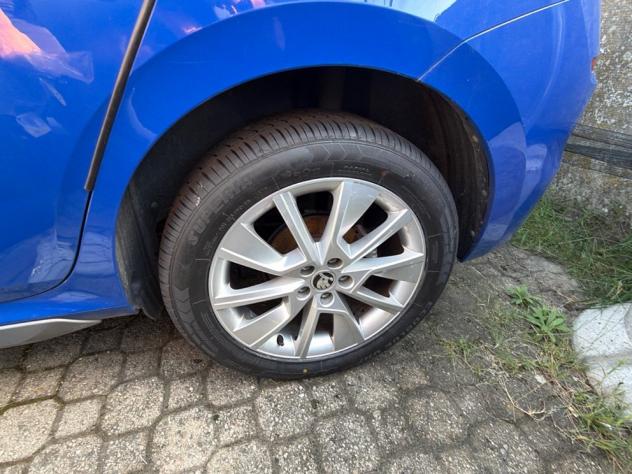 Škoda Kamiq 1.0 TSI 110 CV Ambition - Foto 5