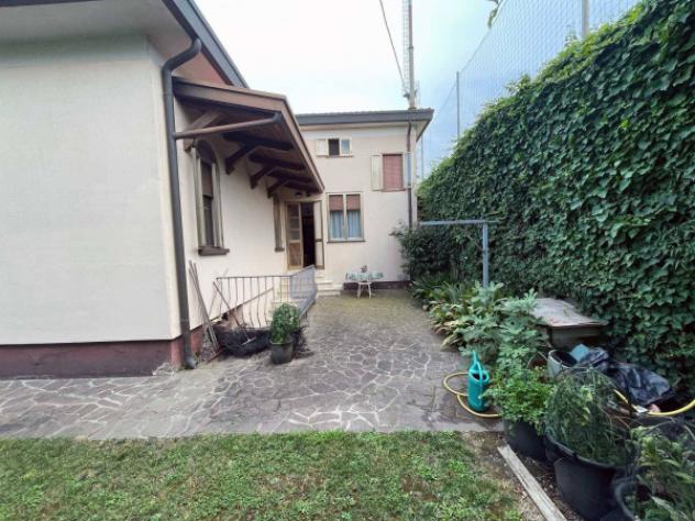 Villa di 310 m² con 5 locali e box auto doppio in vendita a Castelfranco Veneto - Foto 3