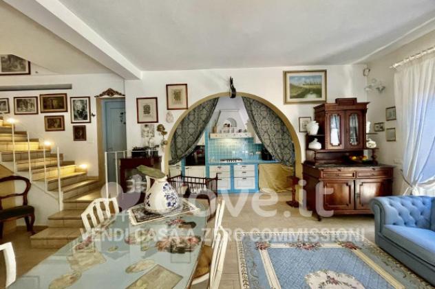 Villa di 495 m² con più di 5 locali e posto auto in vendita a Passignano sul Trasimeno - Foto 3