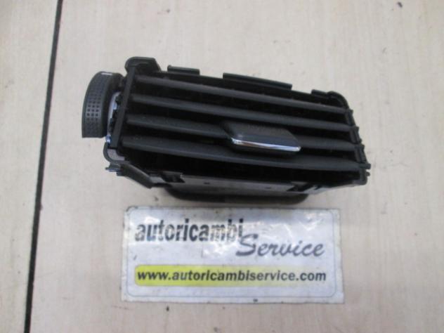 6556434010 BOCCHETTA AERAZIONE CENTRALE CRUSCOTTO LATO SINISTRO TOYOTA COROLLA VERSO 1.8 B 95KW AUT 5P (2005) RICAMBIO USATO
