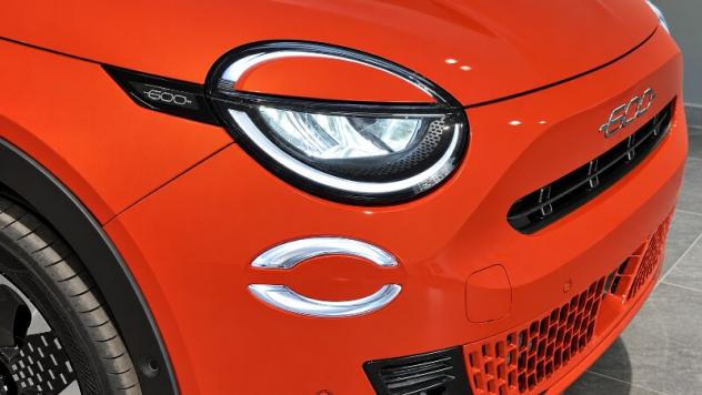 FIAT 600 (2023--) 600 Hybrid 110 CV DCT MHEV La Prima - Foto 7