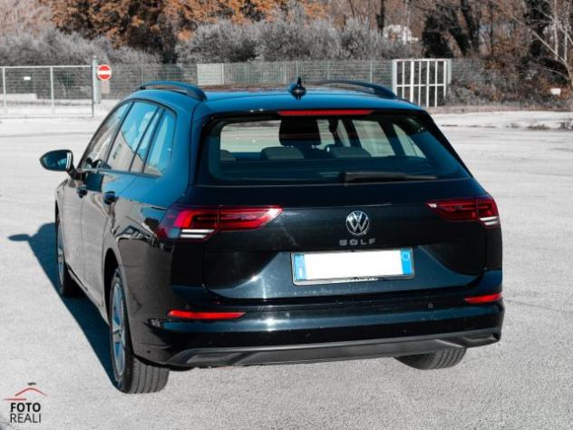 VOLKSWAGEN Golf VARIANT 2.0 TDI 115 CV LIFE LED rif. 24032179 - Foto 4
