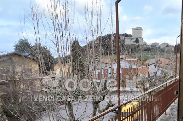 Appartamento di 125 m² con 4 locali e box auto in vendita a Sarteano - Foto 2