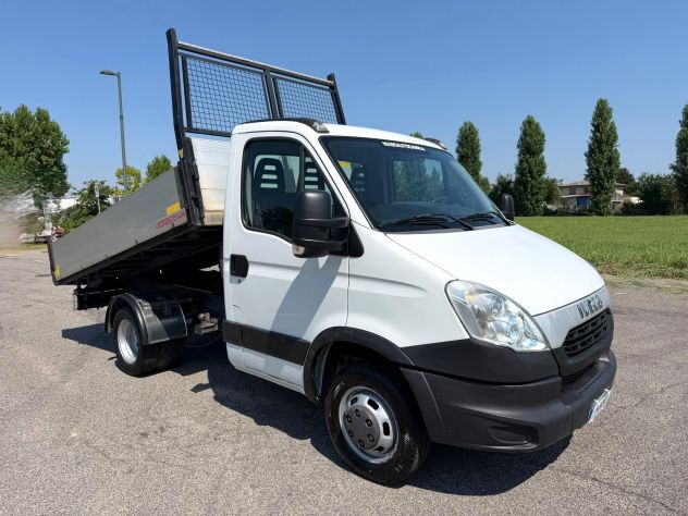 Iveco Daily 35C11 – RIBALTABILE TRILATERALE