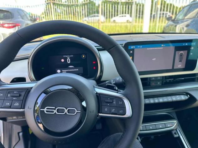 FIAT 600 Hybrid 145 CV DCT MHEV La Prima km zero rif. 23484512 - Foto 8