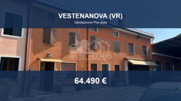 Immobile in asta di 98 m², box auto in vendita a Vestenanova