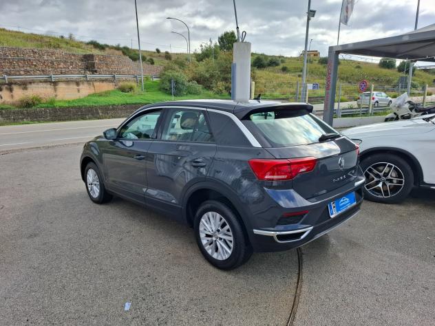 Volkswagen T-Roc 1.6 TDI 115cv Anno 08-2019 - Foto 4