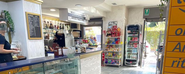 bar gastronomia fredda ricariche zona Dragona cedo in vendita - Foto 9