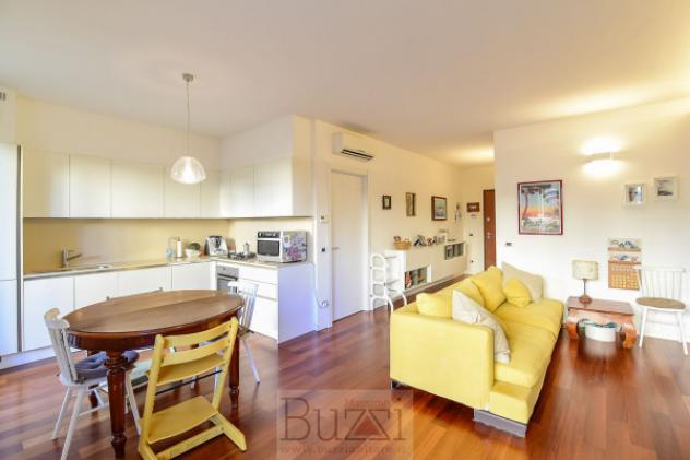 Appartamento di 95 m² con 3 locali e box auto in vendita a Seregno - Foto 4