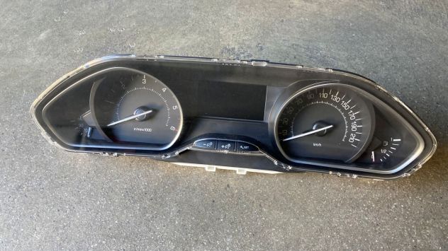 Quadro strumenti Peugeot 208 1.6HDI del 2017 (9813848980) - Foto 2