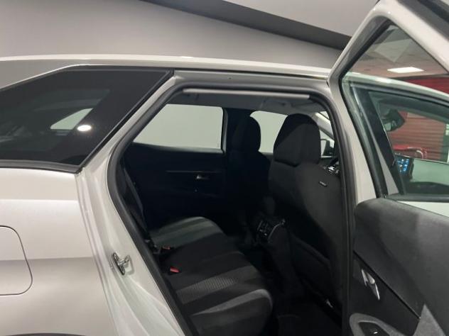 PEUGEOT 3008 BlueHDi 130 S&S Active Pack rif. 23438325 - Foto 10