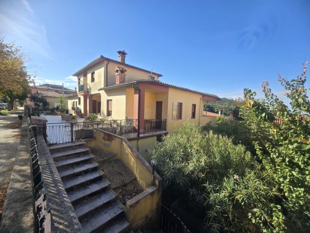 **Villa Indipendente in Vendita - Viale Kennedy**