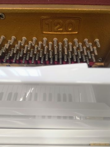 Pianoforte Sauter 120 R2 bianco tedesco con trasporto e panca inclusi - Foto 4