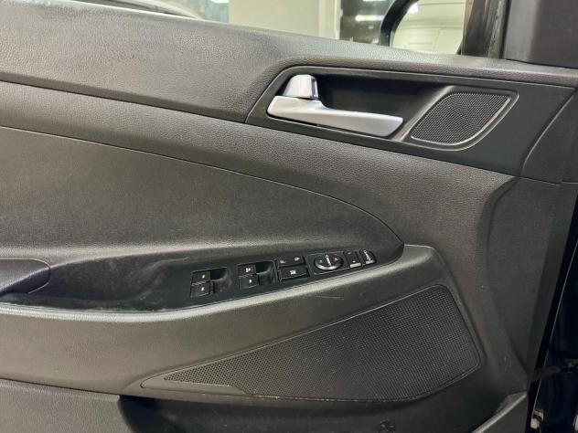 Hyundai Tucson 1.7 CRDi 141cv DCT XPossible 2016 - Foto 10
