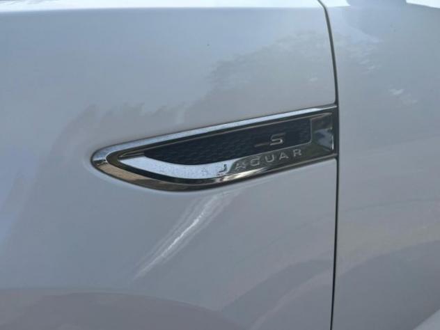 JAGUAR E-Pace 2.0D 150 CV AWD aut. R-Dynamic S rif. 24149266 - Foto 5