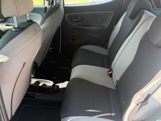 Lancia Ypsilon 0.9 TwinAir 85 CV 5 porte Metano Ecochic - Foto 9
