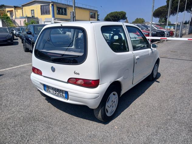 Fiat 600 1.1 50th Anniversary - Foto 5