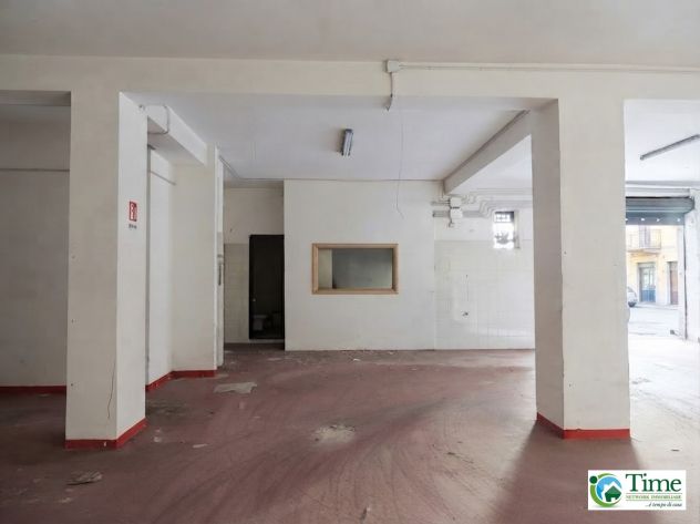 Deposito 190 mq con piccolo ufficio in vendita a Gravina di Catania - Foto 9