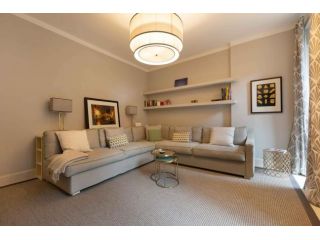 Arena Moscova Elegant Apartment