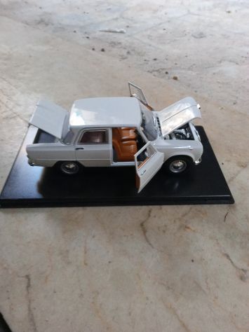 Auto Vintage Deluxe Collection 1/24 Alfa Romeo Giulia 1600 super (1965) - Foto 5