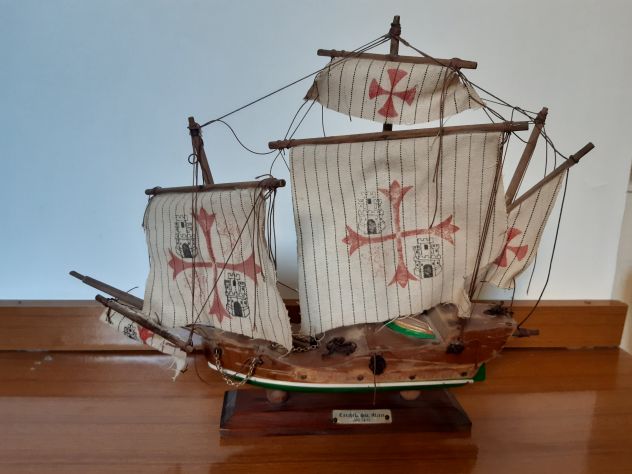 MODELLINO VELIERO IN LEGNO "SANTA MARIA 1492" - VINTAGE (40X35 CM)