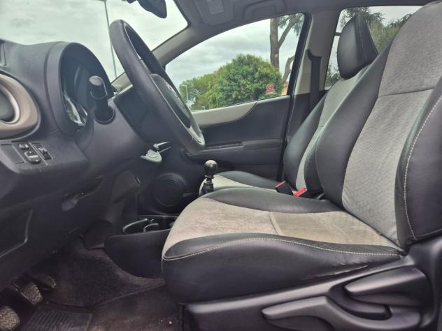 Toyota Yaris 1.4 D-4D 5 porte Lounge - Foto 10