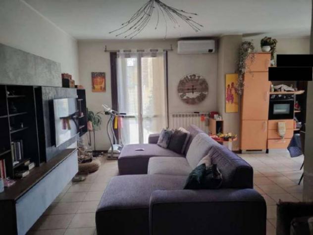 Immobile in asta di 135 m² con più di 5 locali e box auto in vendita a Marnate - Foto 7