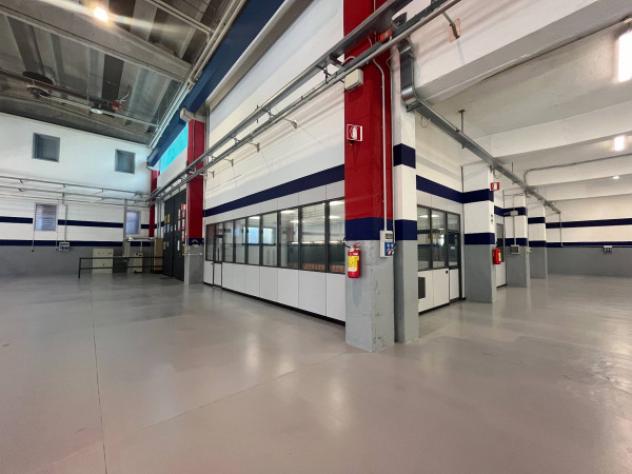 Immobile di 2000 m² con 1 locale in affitto a Lumezzane - Foto 8