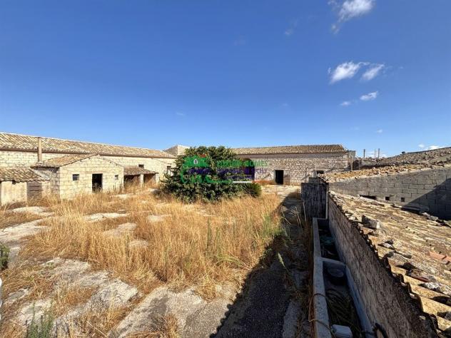 Rif.2671 - Casale in pietra con Baglio e Terreno a Modica - Foto 10