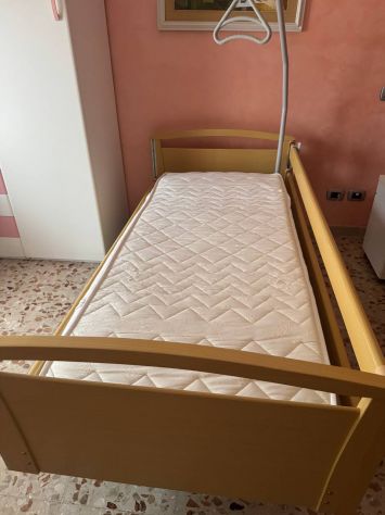 Letto elettrico disabili - Foto 2