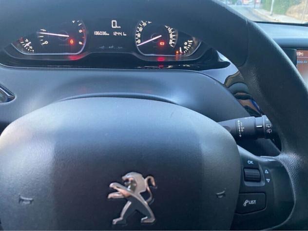 Peugeot 208 BlueHDi 75 5 porte Allure - Foto 9